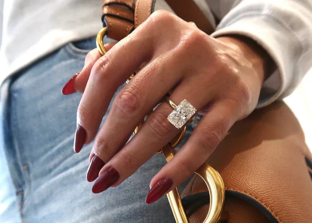 Lab-Grown Diamonds vs Natural Diamonds