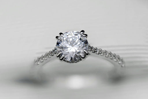 Lab-Grown Diamond Colour and Clarity - What Actually Matters?