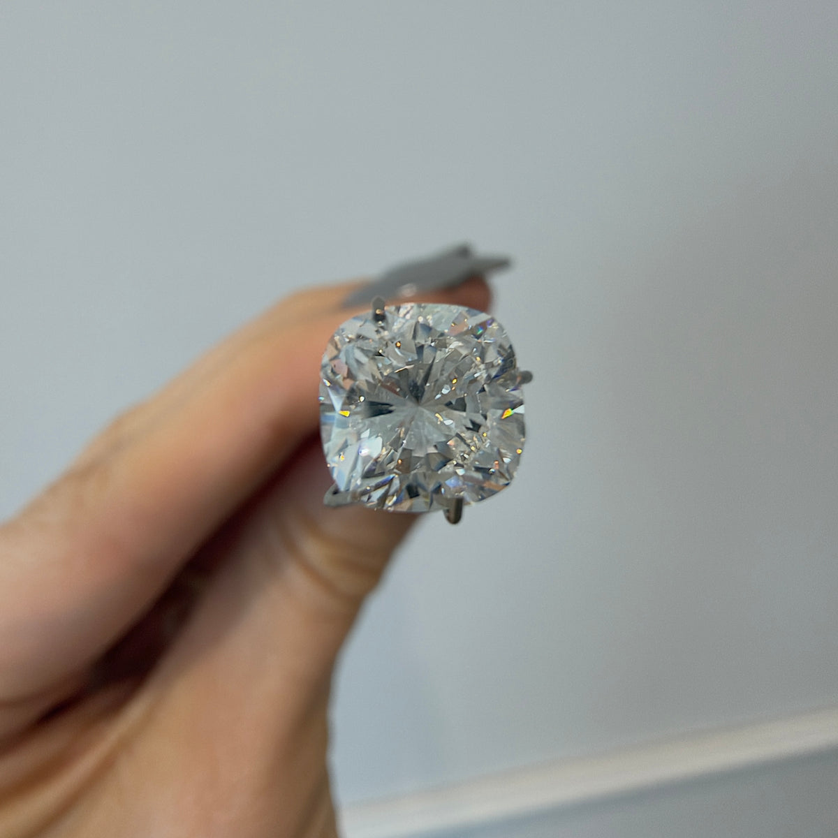Lab Diamond - Cushion 1.58 ct E VS1