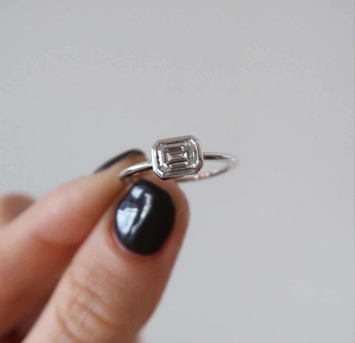Promise Bezel - Emerald Cut