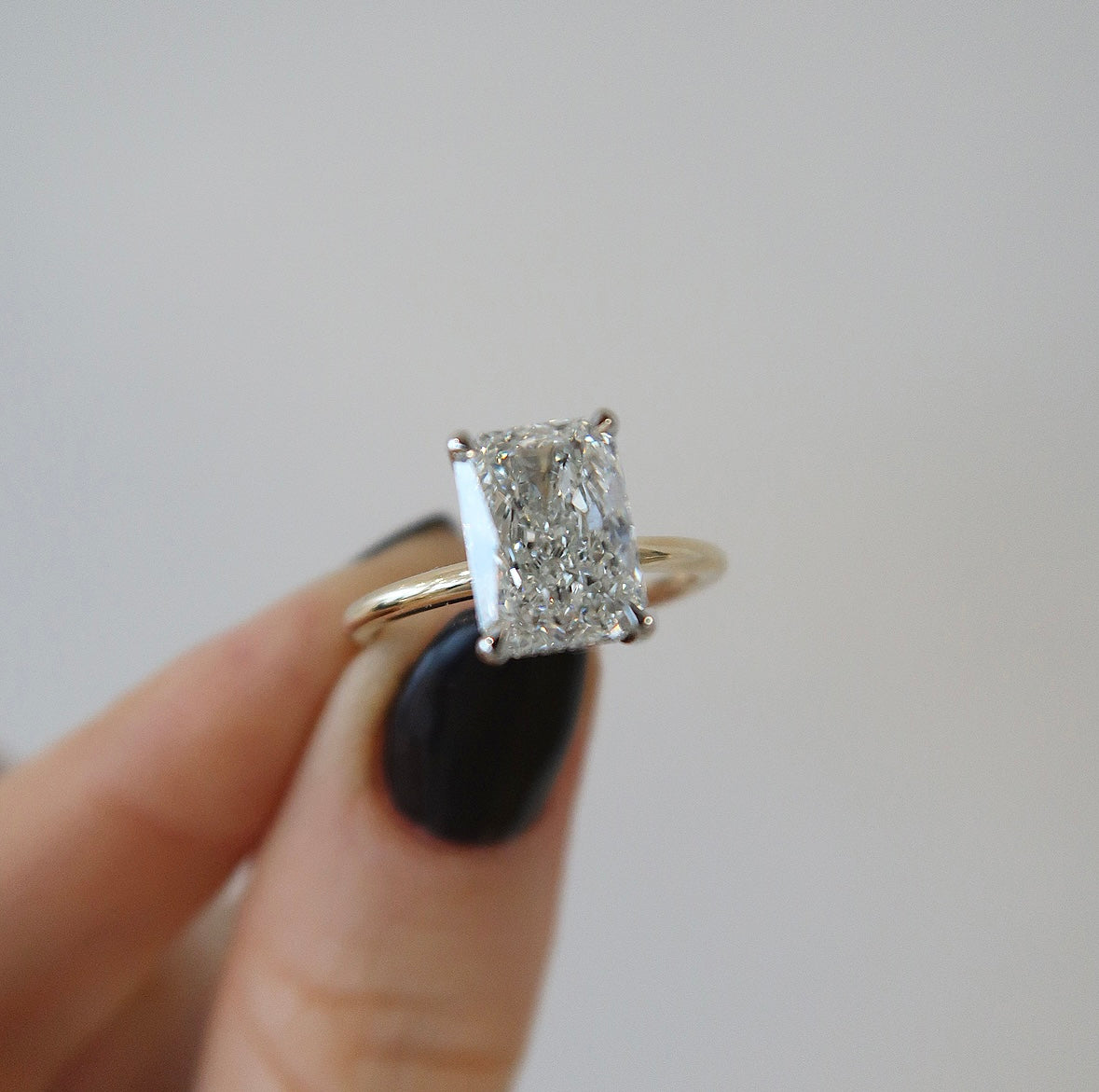 Solitaire Engagement Ring, 2 Carat Radiant Cut, Diamond Ring, 14K White  Gold, Solitaire Ring, Diamond Engagement Ring, Diamond Radiant Ring -   Canada