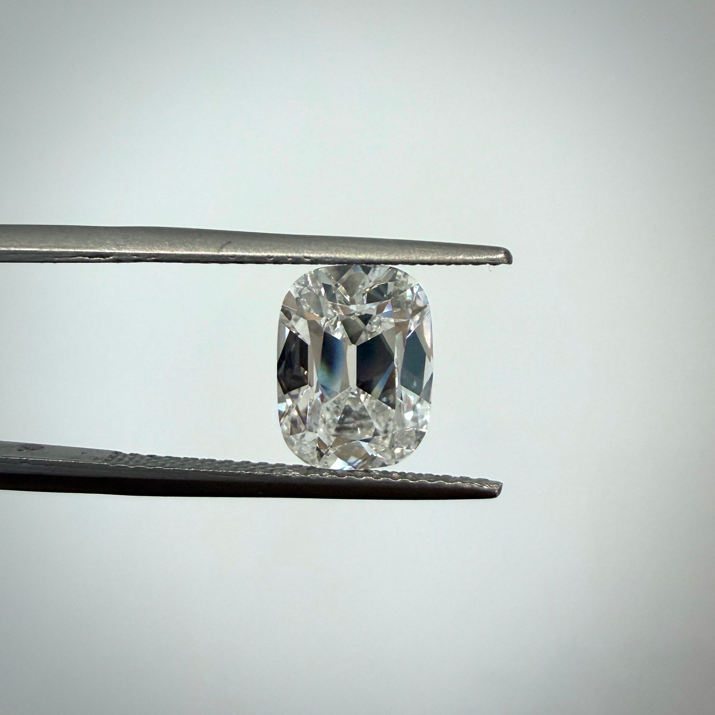 Lab Diamond - Antique Cushion (OMC) 2.89 E VVS2