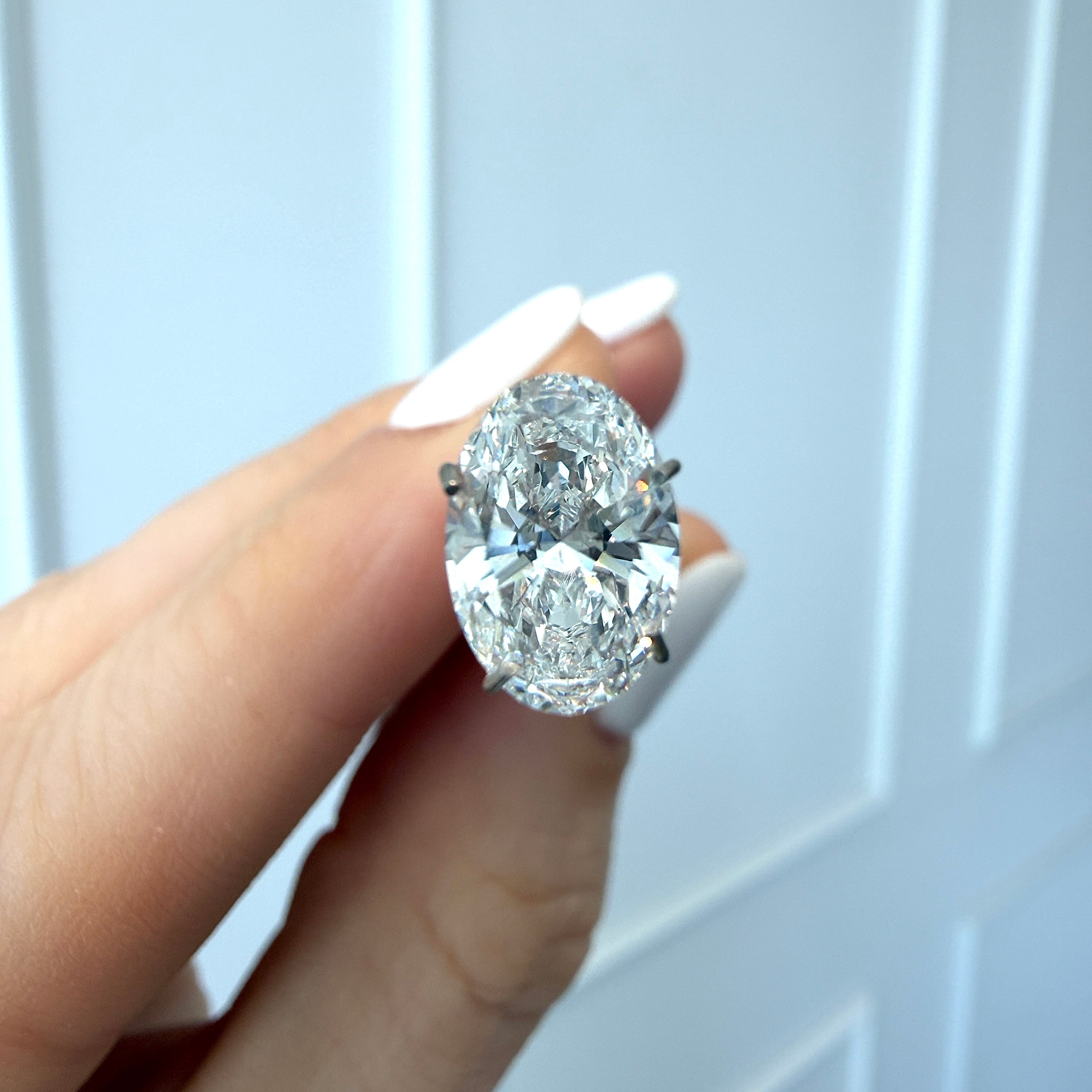 Lab Diamond - Oval 1.58 ct D VVS2