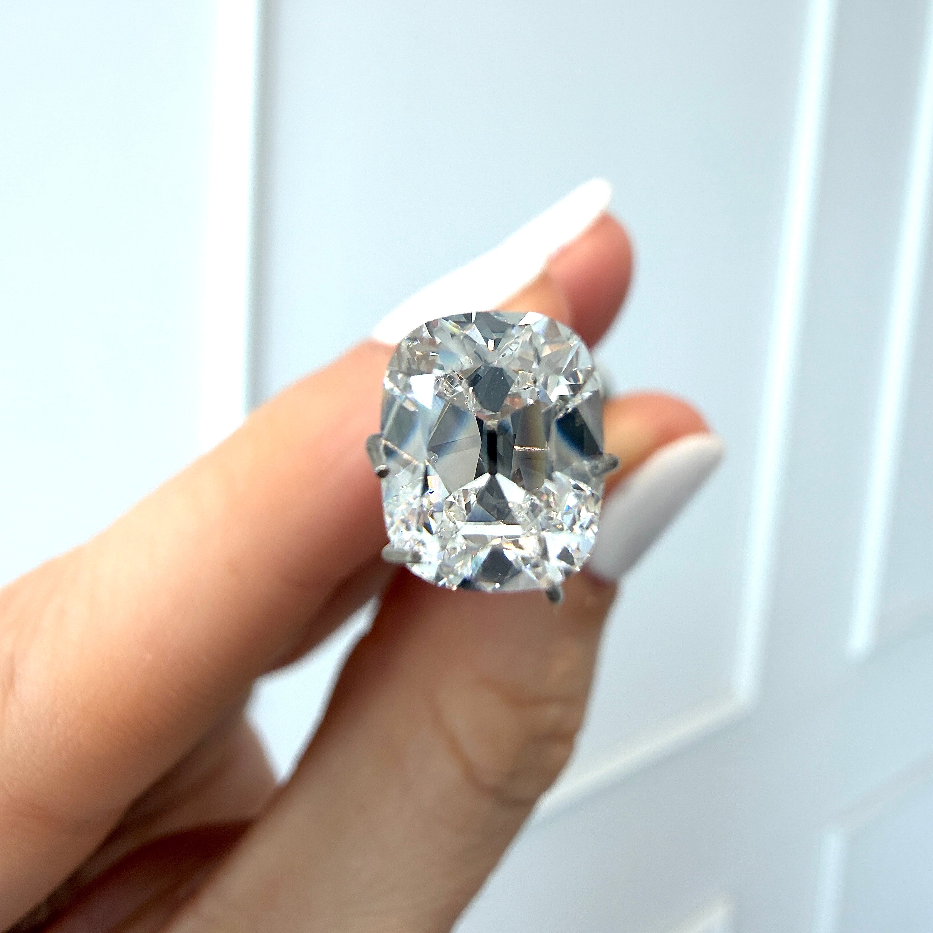 Lab Diamond - Antique (OMC) Cushion 2.08 ct E VS1