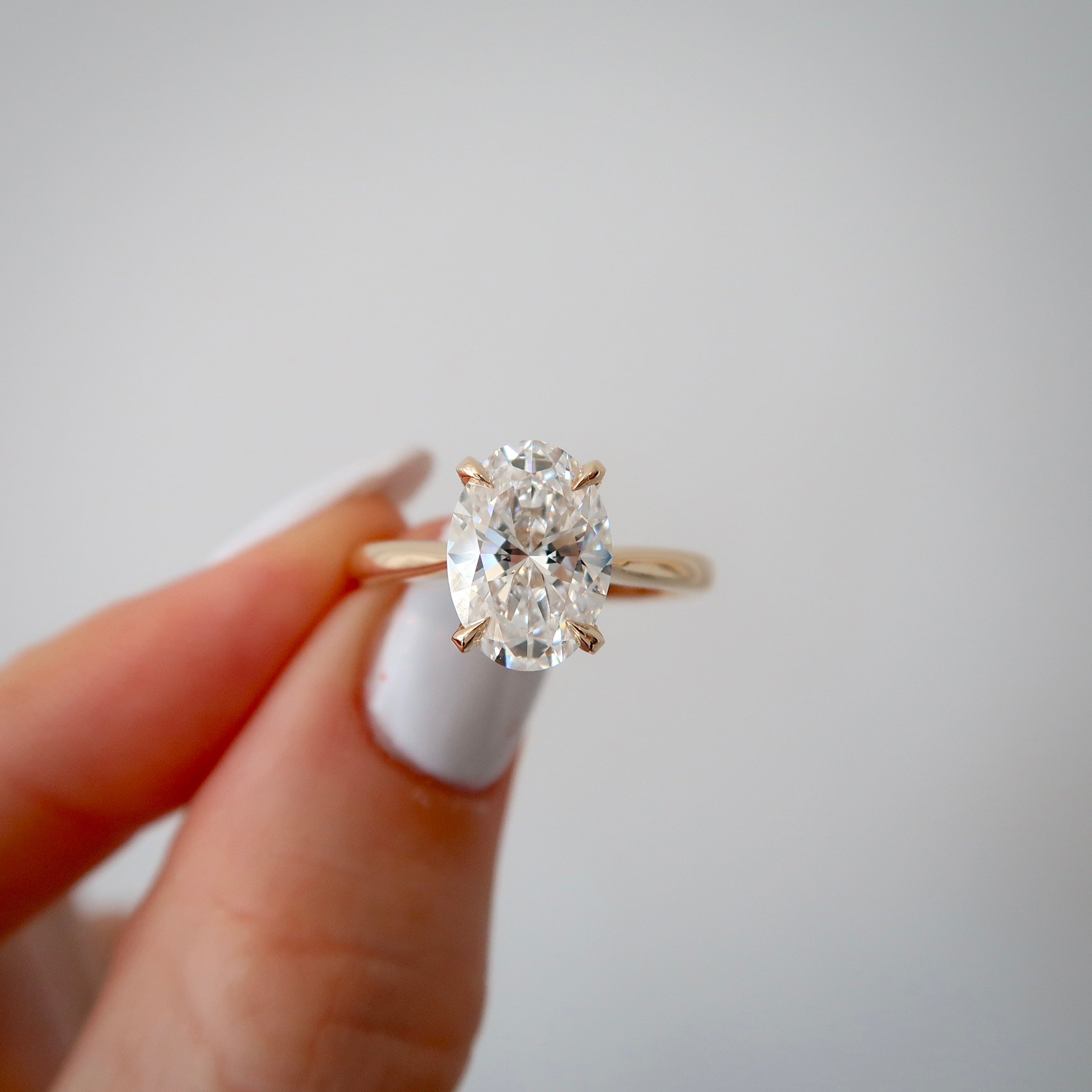 Lab Diamond Solitaire - Oval 2.09 ct E VS1