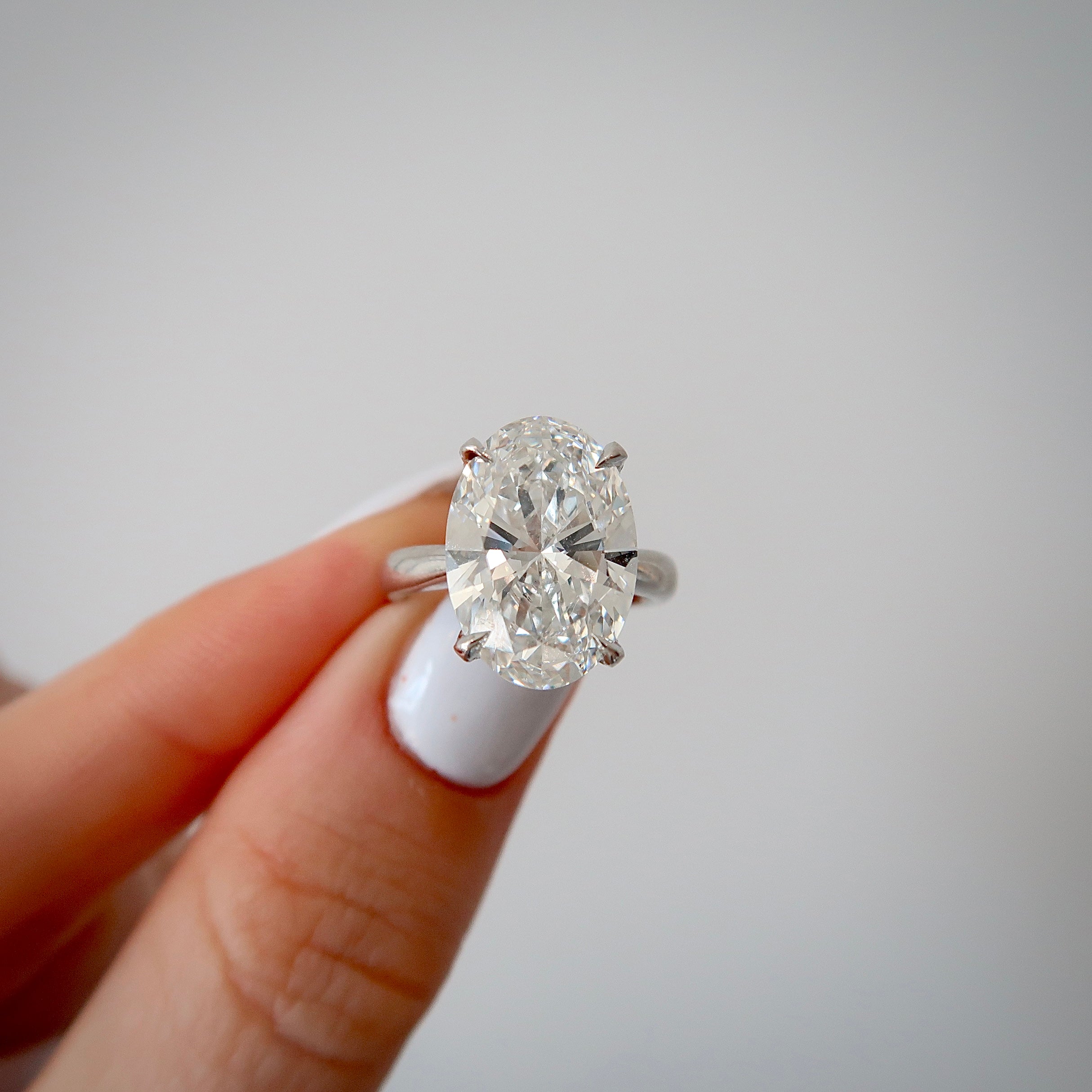 Lab Diamond Solitaire - Oval 5.03 ct F VS1