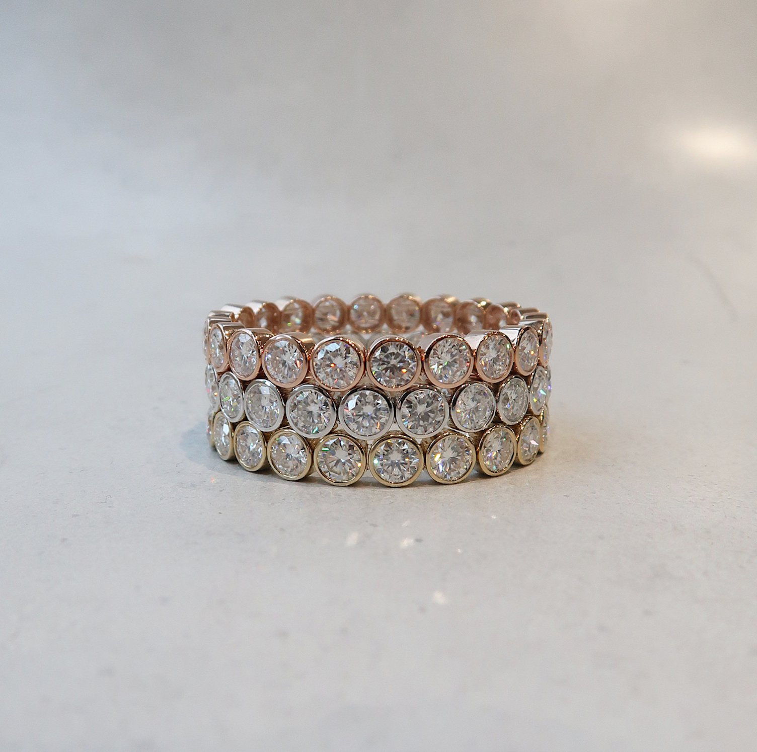Stretchy Bezel Bracelet - Round