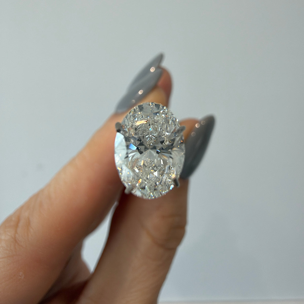 Lab Diamond - Oval 1.50 ct E  VVS2