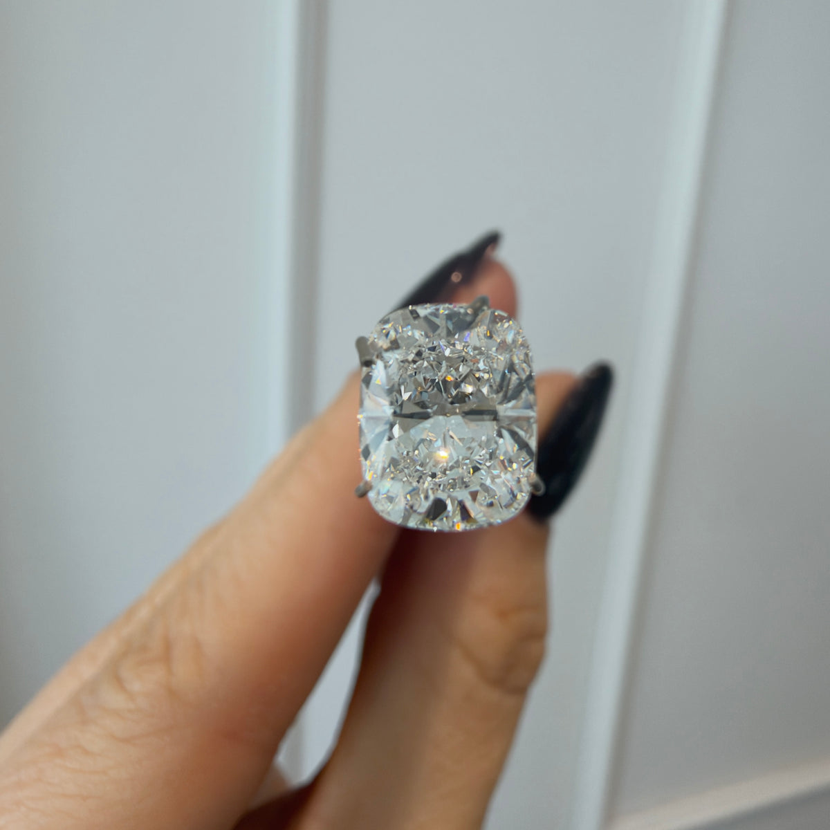 Lab Diamond - Elongated Cushion 1.99 ct E VS1