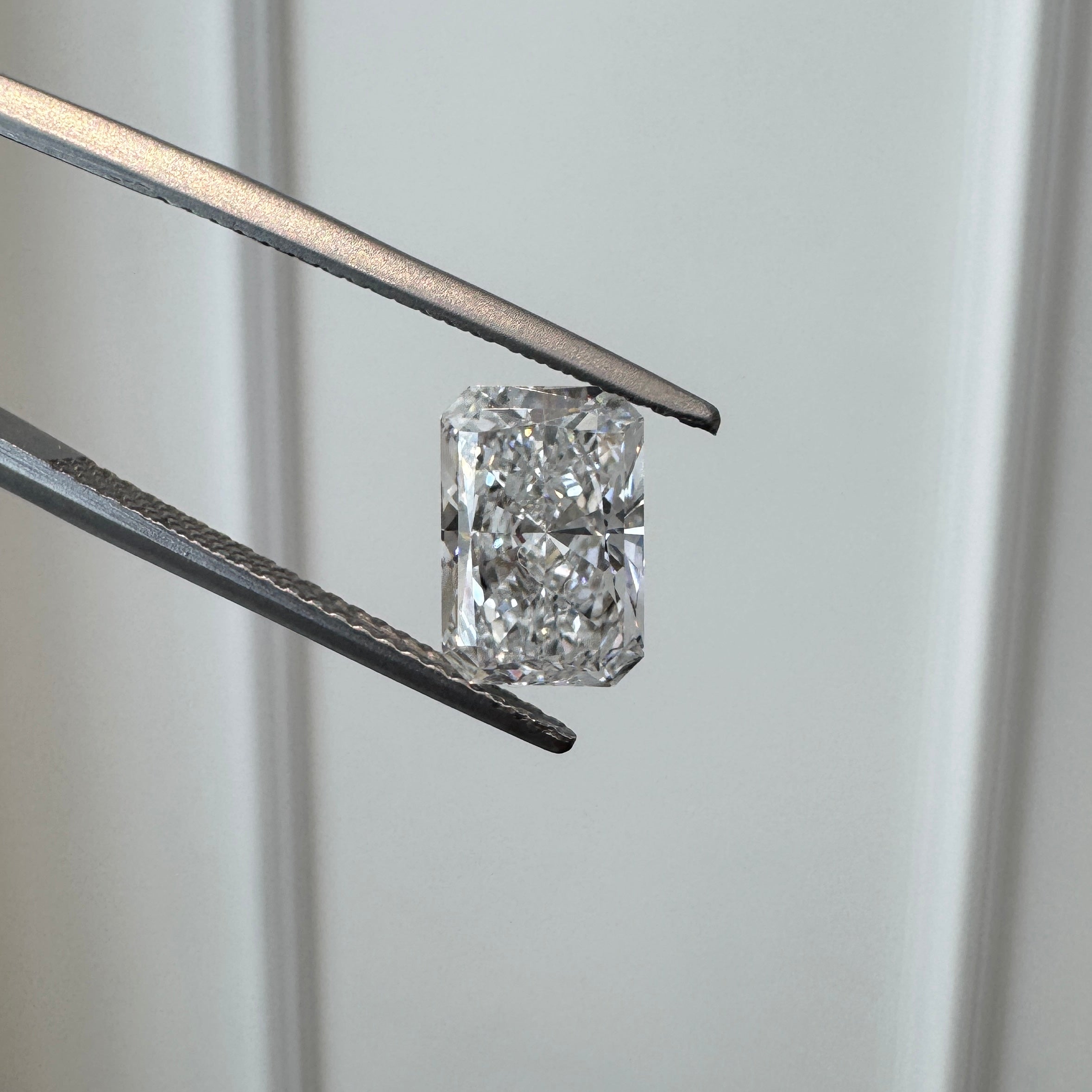 Lab Diamond - Radiant 2.05 ct E VS1