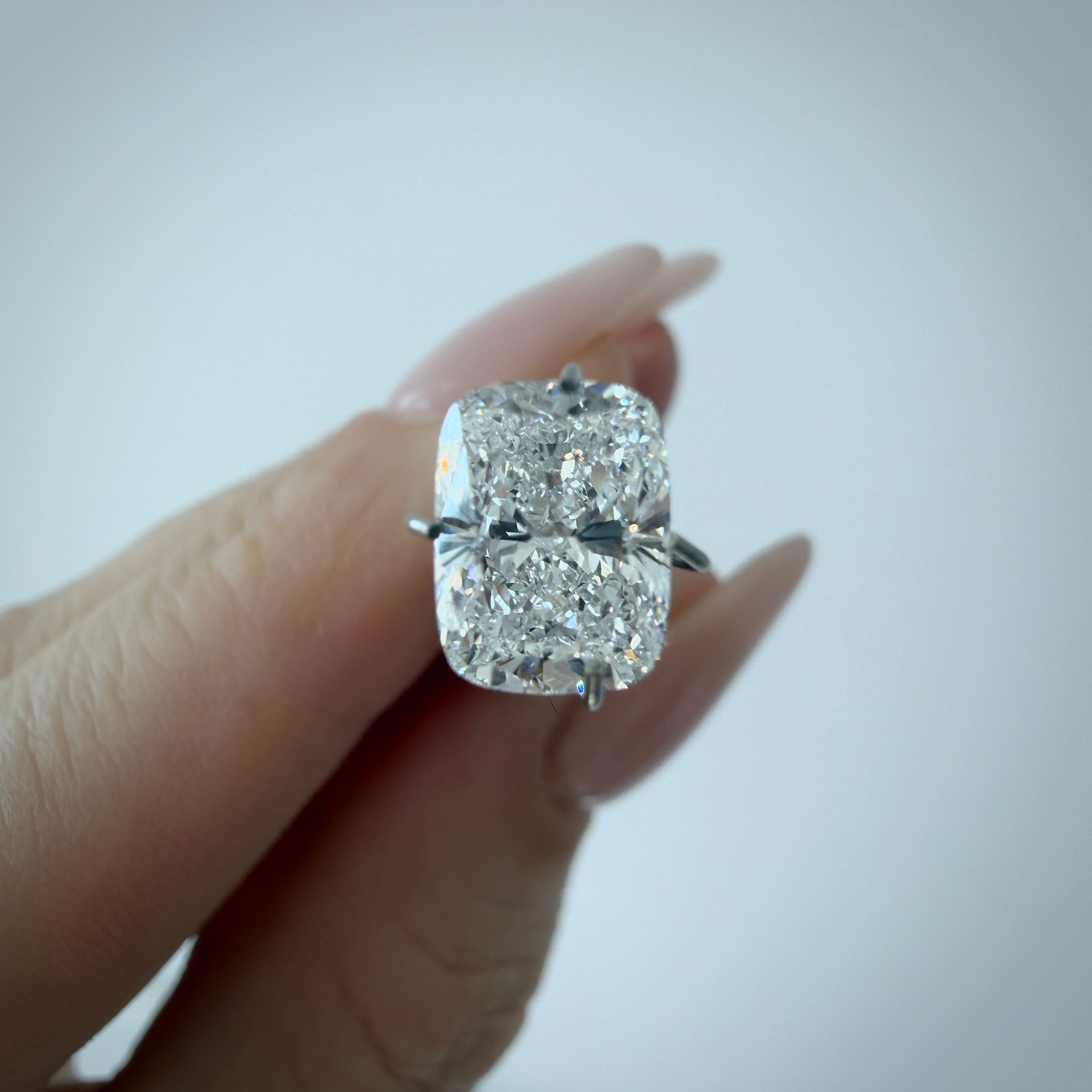 Lab Diamond - Elongated Cushion 1.58 ct E VS1