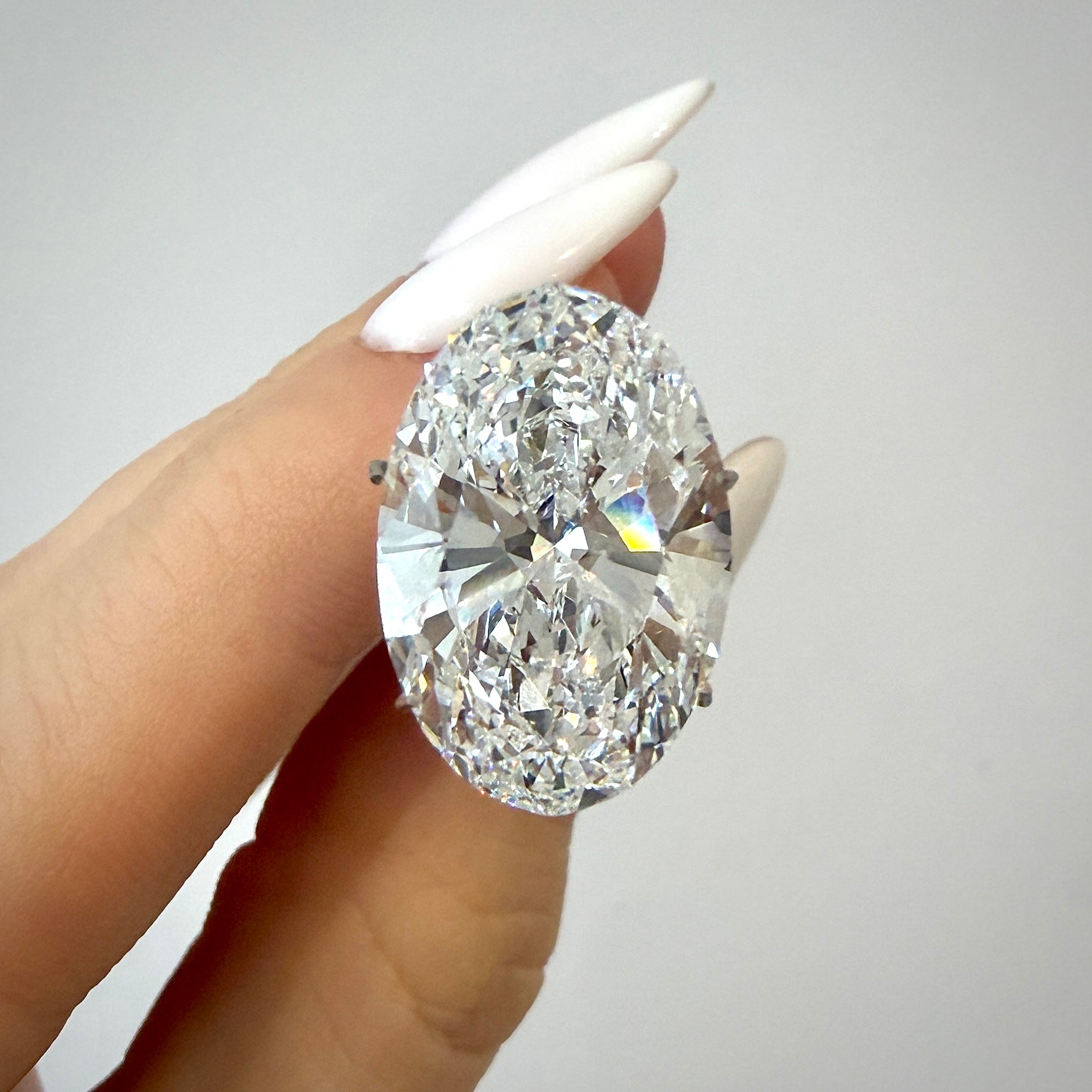 Lab Diamond - Oval 10.29 ct E VVS2