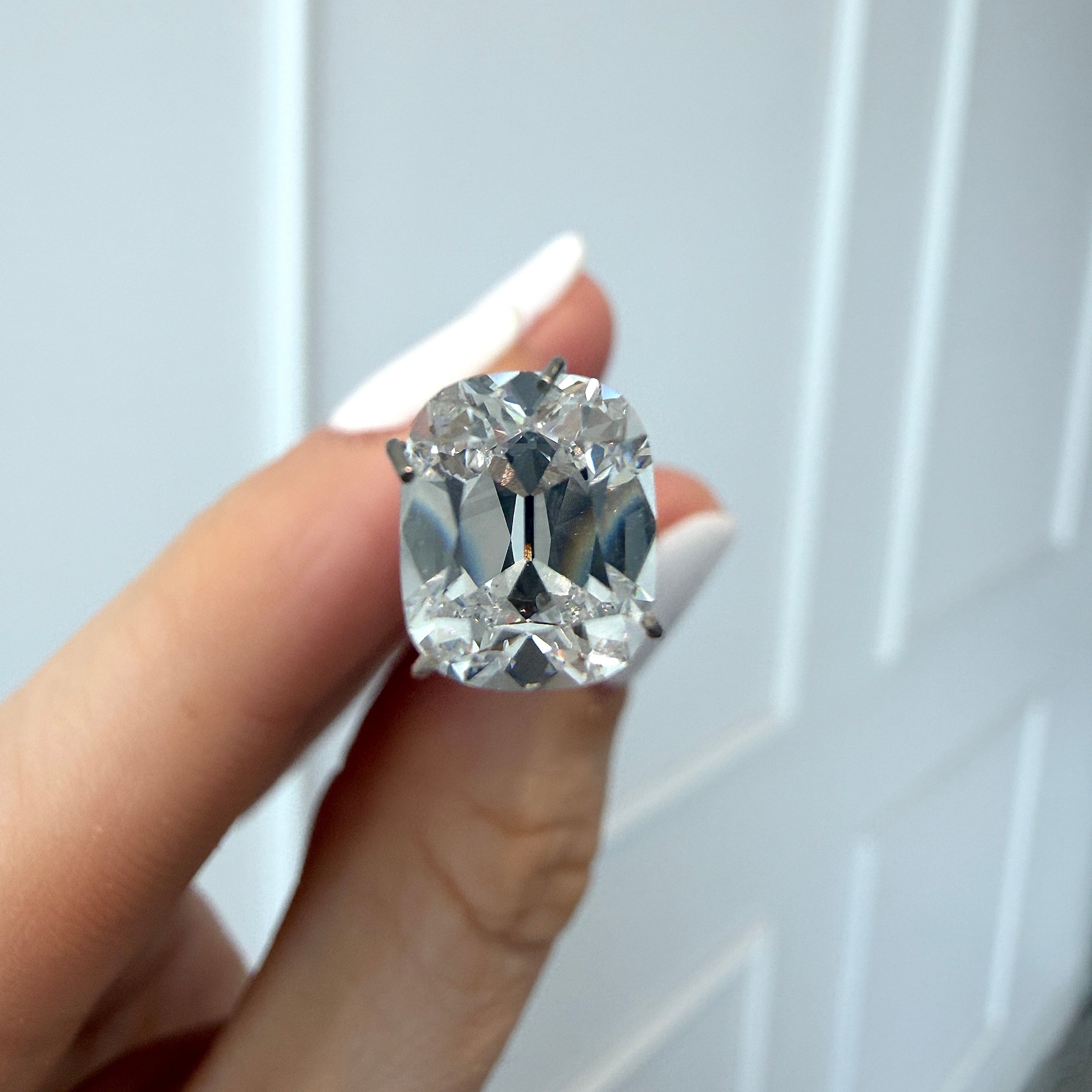 Lab Diamond - Antique (OMC) Cushion 2.15 ct E VS1