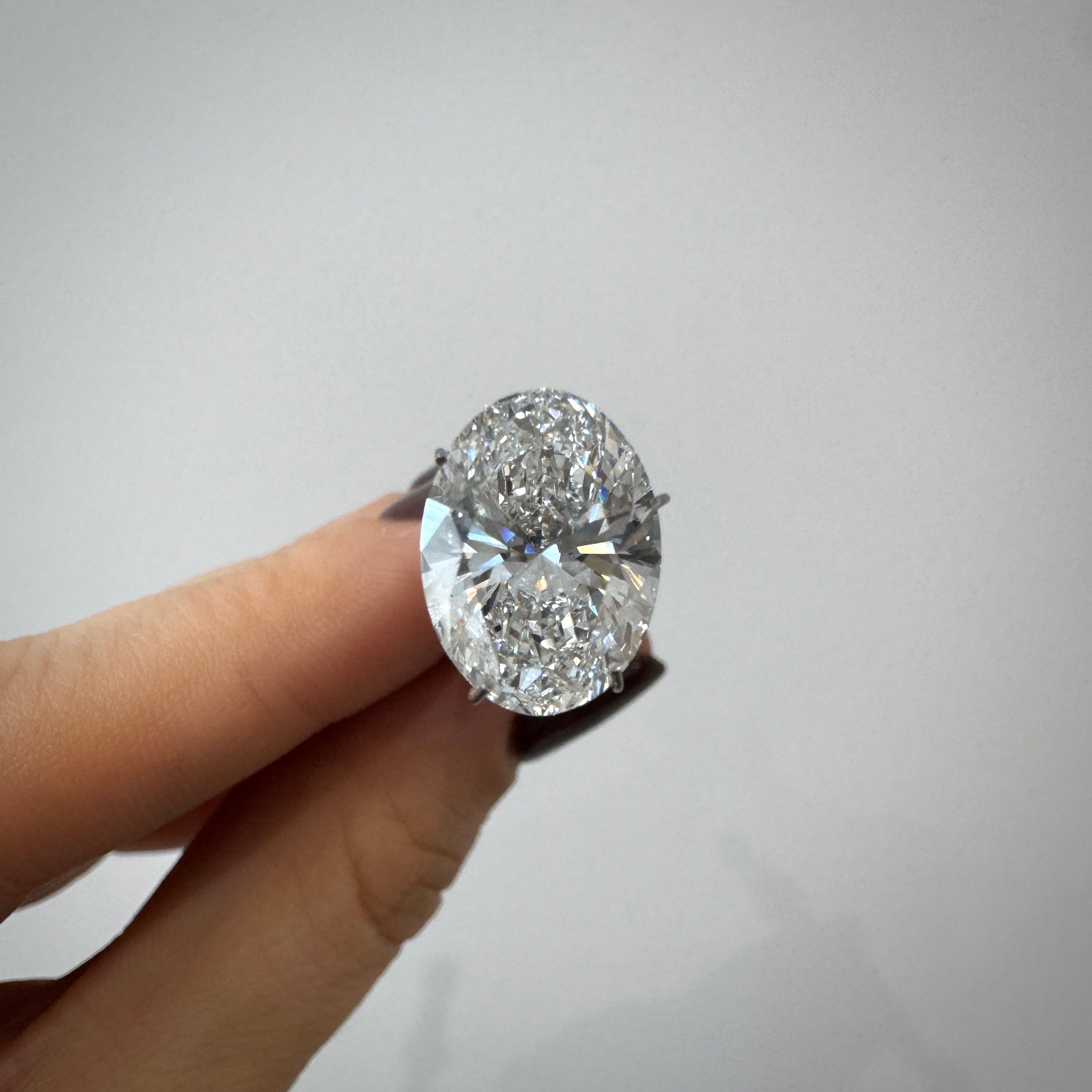 Lab Diamond - Oval 5.24 ct F VS1