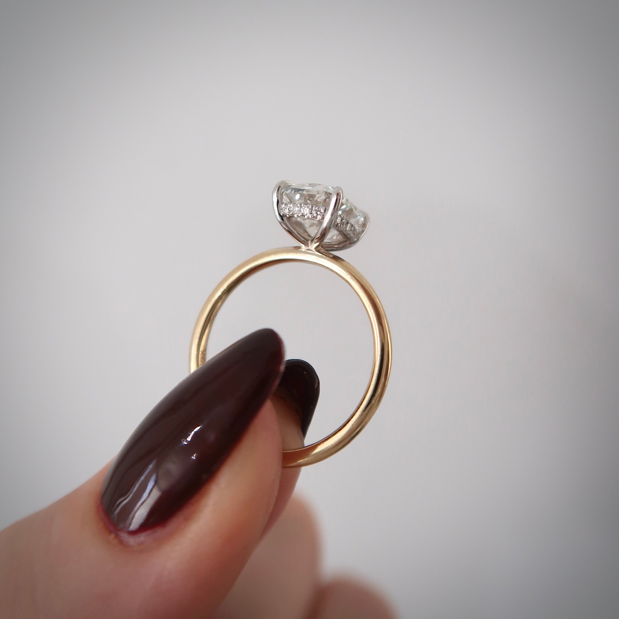 Lab Diamond Solitaire- Antique (OMC) Cushion 2.50 CT E VS1