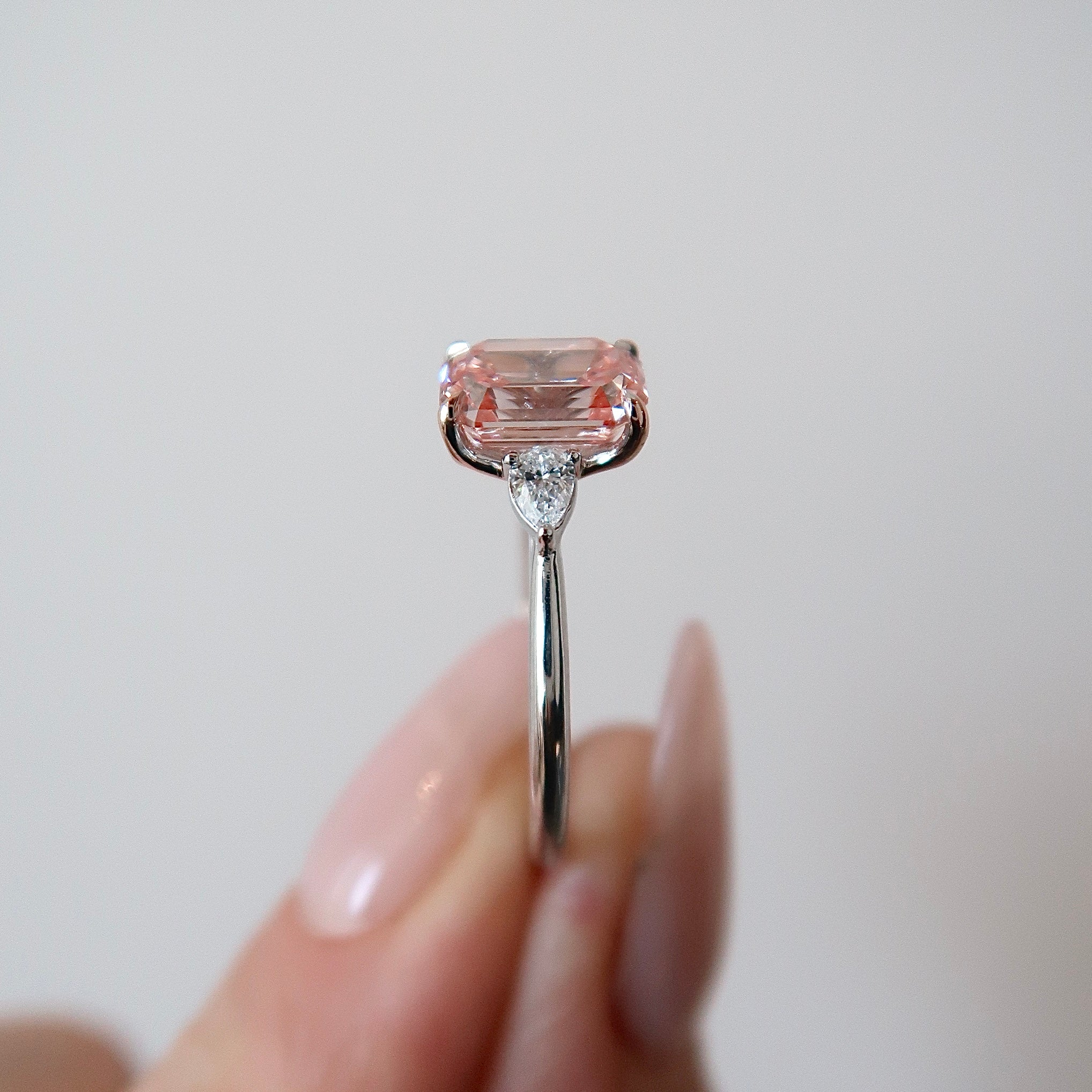 Lab Diamond Ring - Fancy Vivid Pink Emerald 1.60 ct VS1