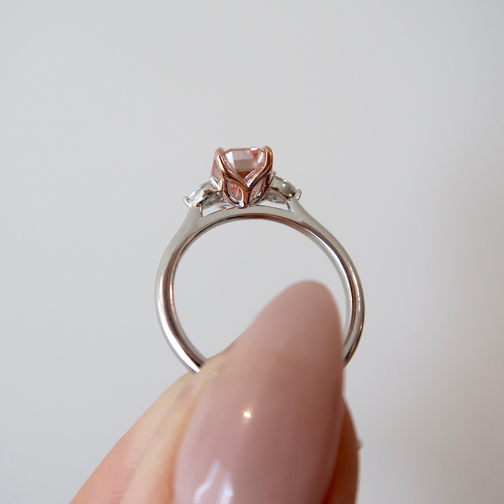 Lab Diamond Ring - Fancy Vivid Pink Emerald 1.60 ct VS1