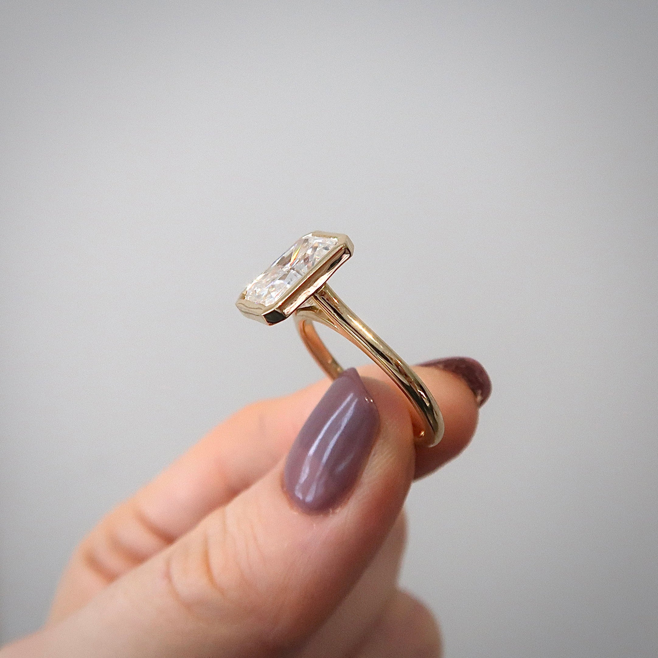 READYL: 3 ct Xena Bezel Ring