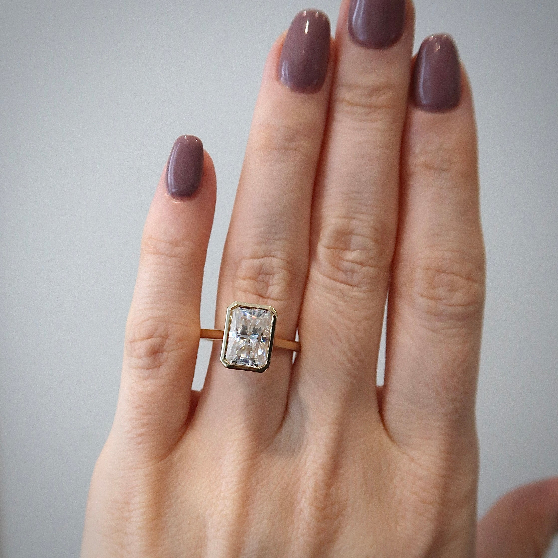 READYL: 3 ct Xena Bezel Ring